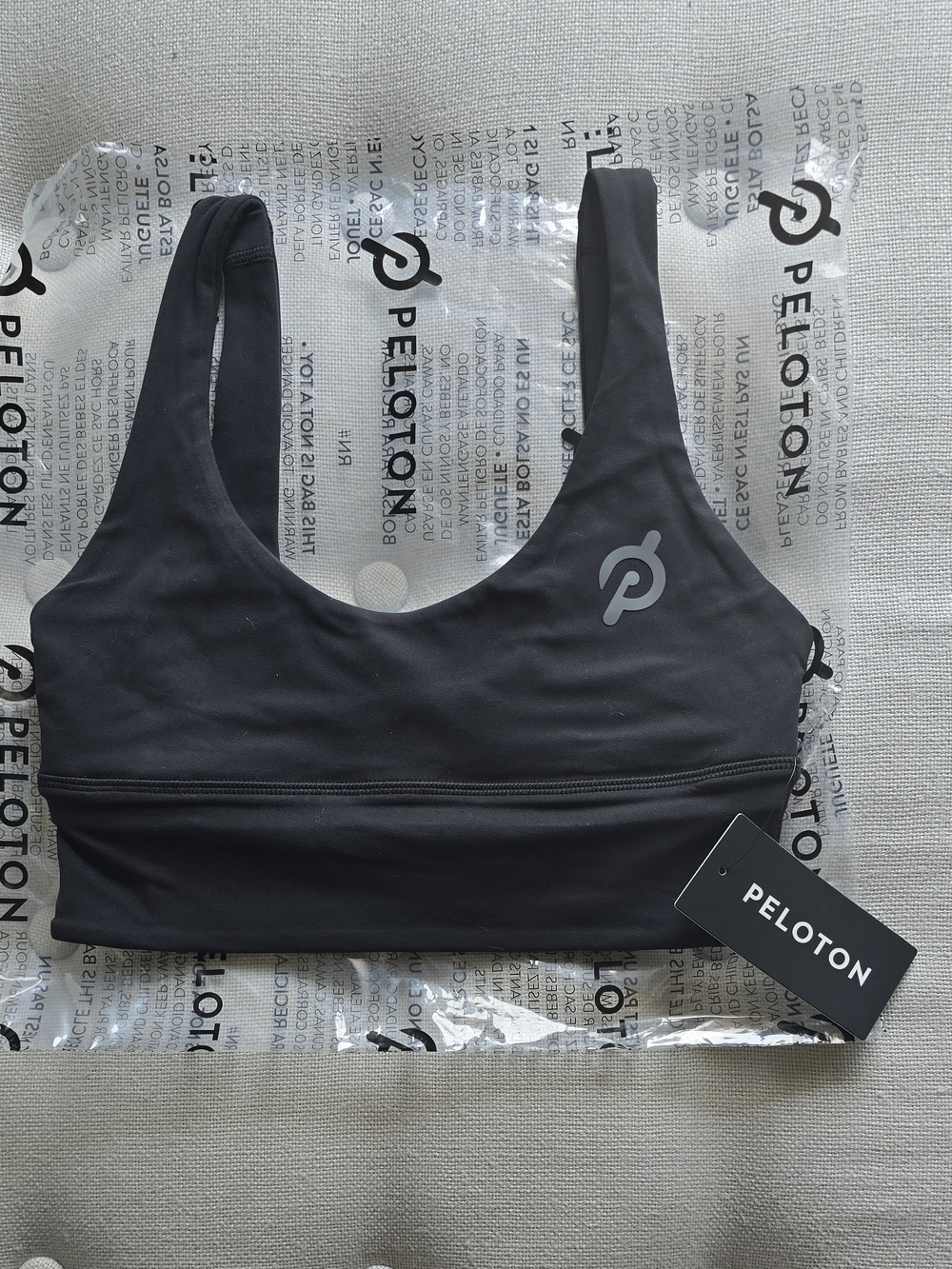 New Lululemon Align Black Sports Bra with Peloton Logo Size 4